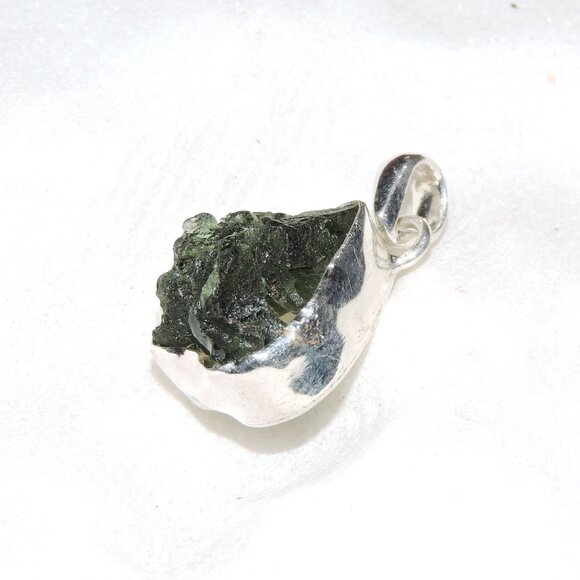 Moldavite Natural Gemstone 925 Sterling Silver Pendant, Raw Moldavite rare Stone - Picture 3 of 5